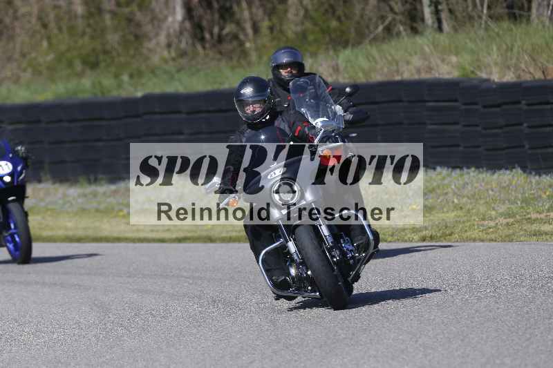 /01 02.04.2026 MAZ ADR/Gruppe gelb Gruppe gruen/87